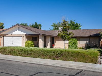 325 S Locust St, Ridgecrest, CA, 93555
