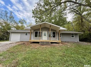 8694 Old Highway 13, Murphysboro, IL 62966