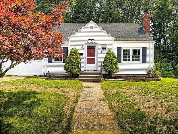 1st image of 132 Bolton St