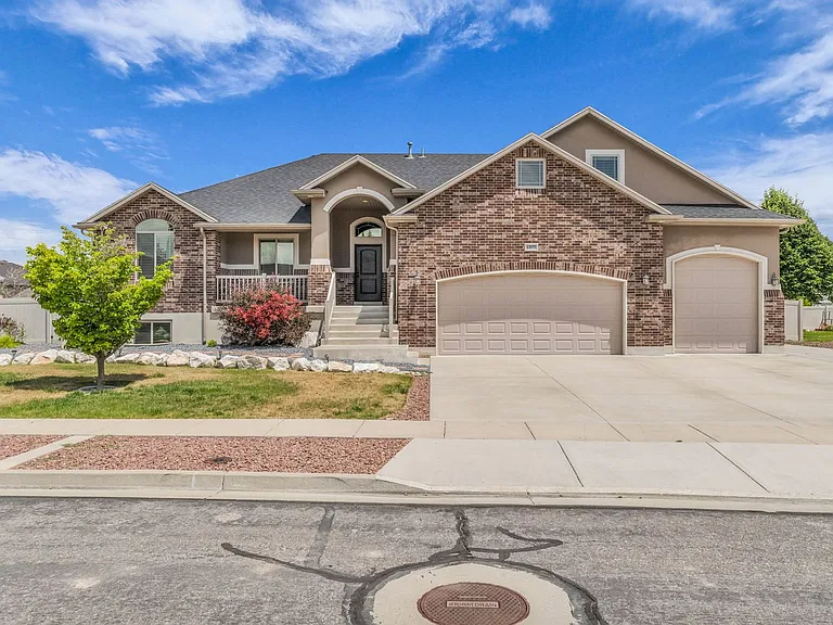 1377 S 4300 W — Photo 47