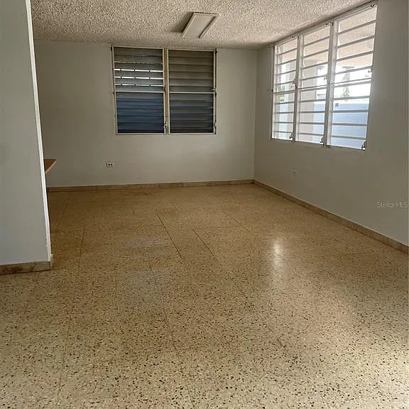 2 Terralinda Calle Zaragosa — Photo 5
