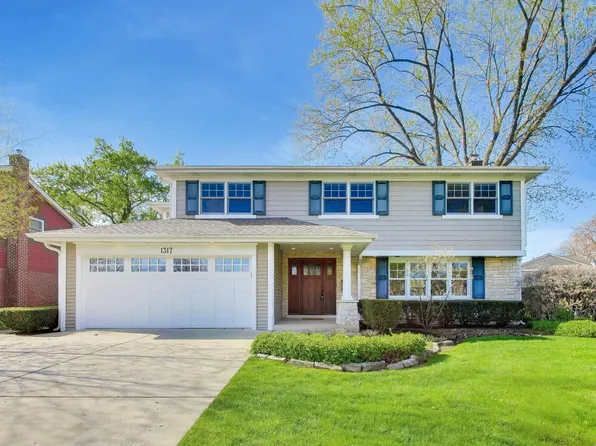 1317 W Grove St, Arlington Heights, IL 60005