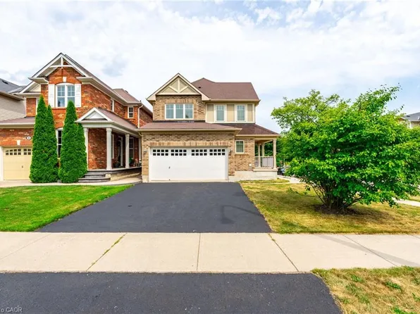 12 Emick Dr, Ancaster, ON L9K 0C8