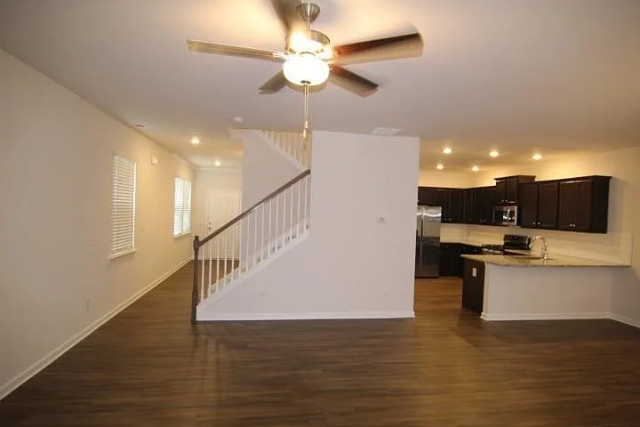 51 Briarwood Dr — Photo 4