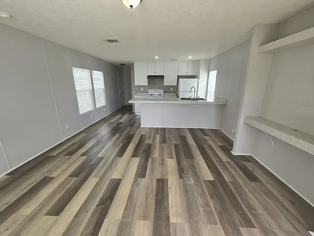Building Photo - 1234 Reynolds Rd #221