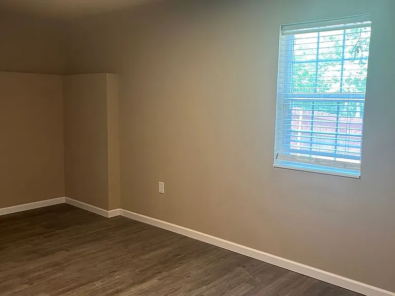 23568 Roulette Rd — Photo 33