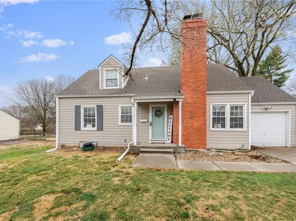 2732 S Crysler Ave, Independence, MO 64052