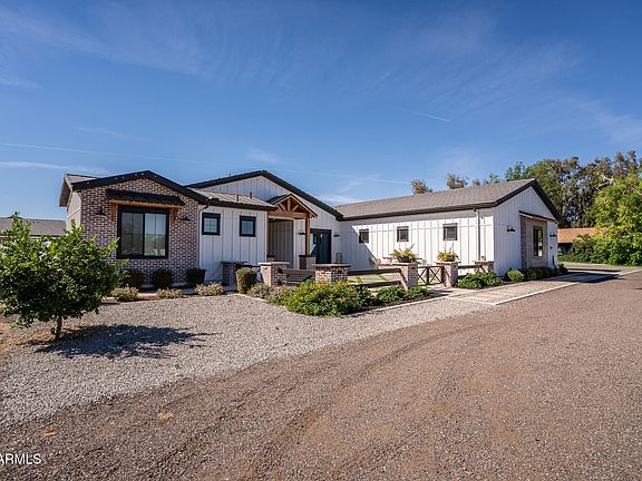 3rd image of 17337 W PEORIA Avenue