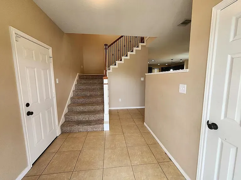 2318 Tracy Ln, Unit 1 — Photo 3