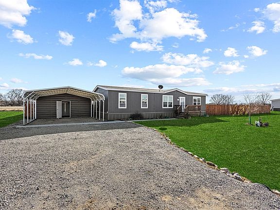 5th image of 304 Cale Ln
