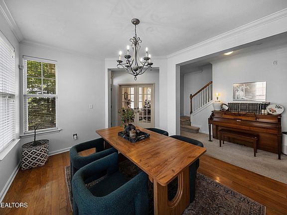 3rd image of 2501 Ancient Oak Ln
