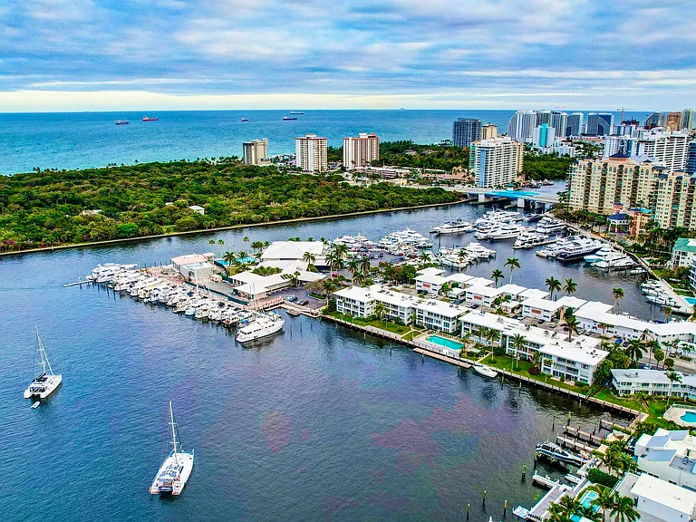 2727 Yacht Club Blvd #2A — Photo 62