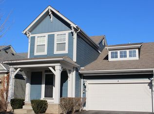 2021 Harbor Village Ave, Keego Harbor, MI 48320