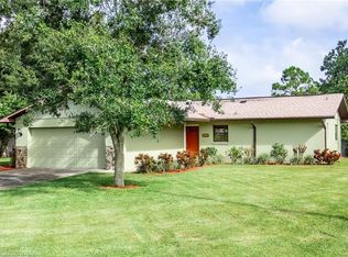320 Lake Groves Rd NE, Lake Placid, FL 33852