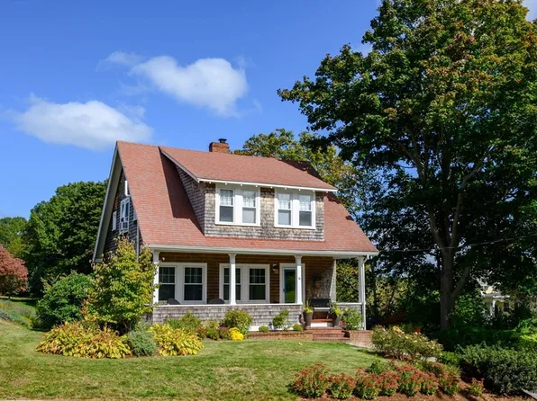 18 River St, Plymouth, MA 02360