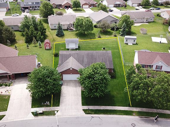 2nd image of 635 Foxcross Dr
