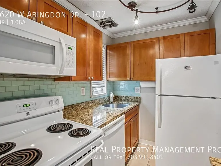 1620 W Abingdon Dr #102 — Photo 11