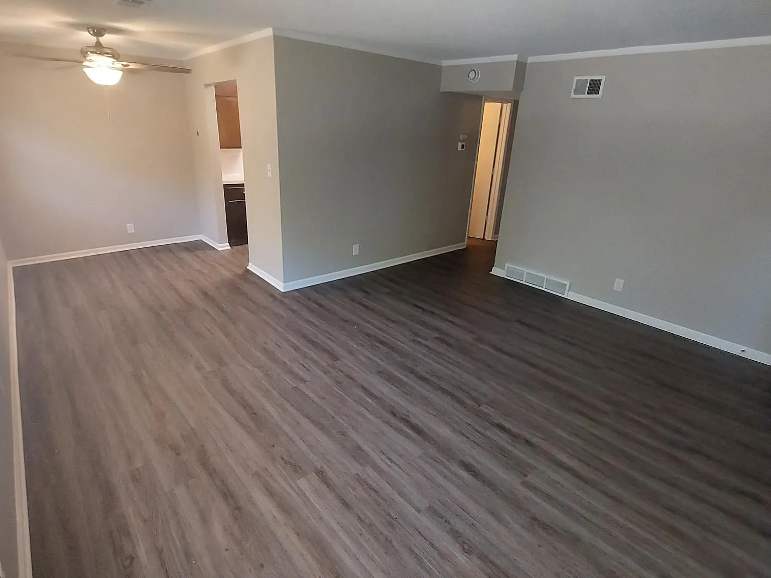 5725 Leavenworth Rd — Photo 3