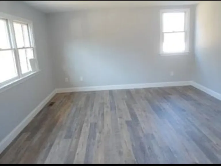 278 Ware St — Photo 5
