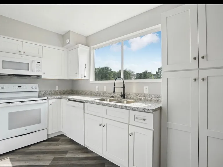 8412 Avenue L #1 — Photo 5