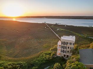 1024 W Ashley Ave, Folly Beach, SC 29439