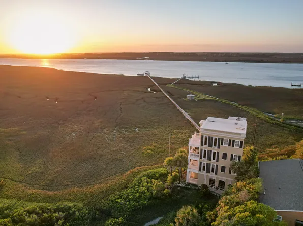 1024 W Ashley Ave, Folly Beach, SC 29439