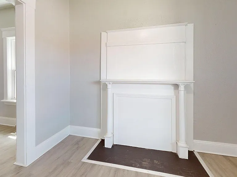 8111 Madison Ave — Photo 35