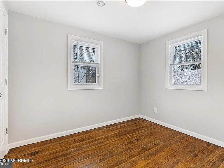 43 Iowana Ave — Photo 10
