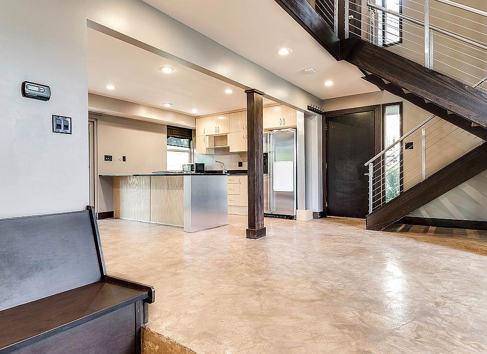 1st image of 1837 S Paschal Cir