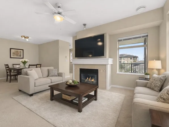 9288 Odlin Rd #310, Richmond, BC V6X 0C3