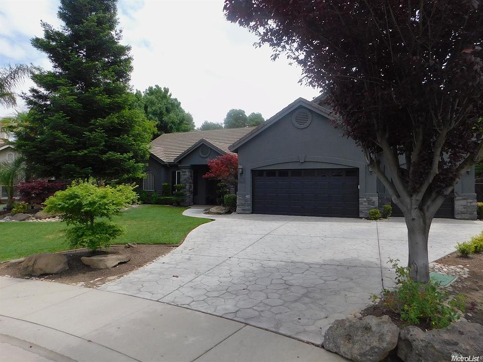1st image of 1024 River Pointe Dr