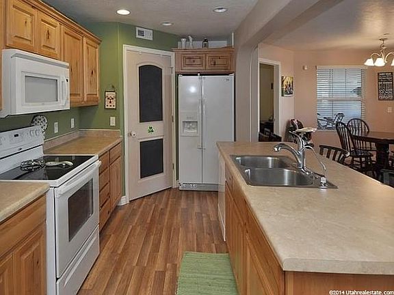 5th image of 11783 S Currant Dr #102