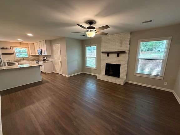 2nd image of 115 Burlington Ave
