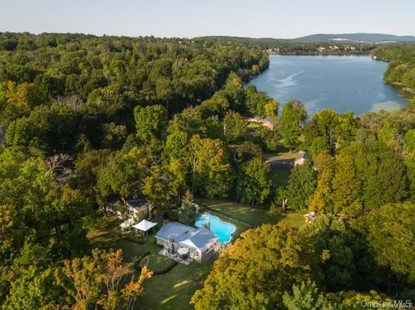 651 Lakes Road, Monroe, NY 10950