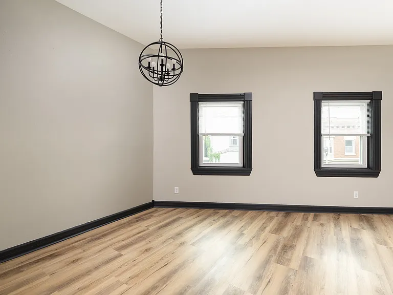 2226 S Kinnickinnic Ave #1 — Photo 4