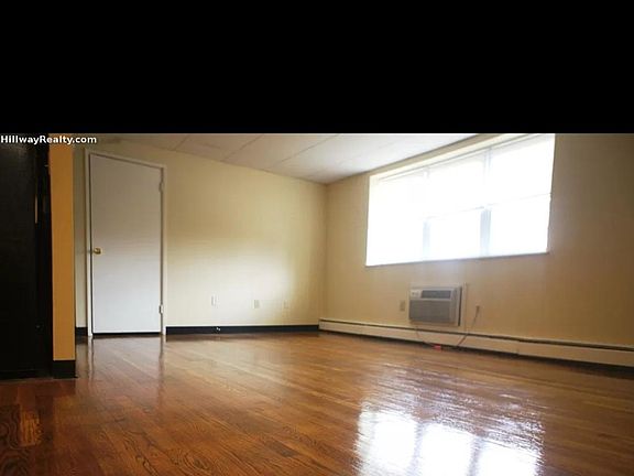 2nd image of 1752 Washington St #10