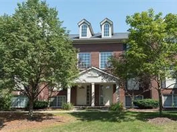 3107 Promenade Cir, Ann Arbor, MI 48108