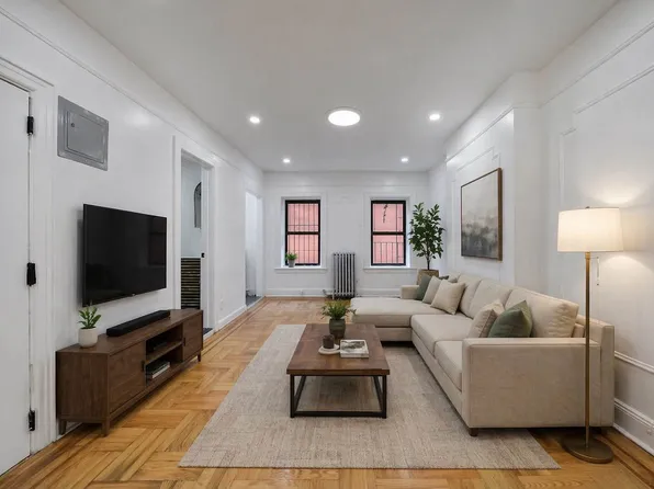 203 Hart Street image 1 of 7