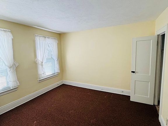 4th image of 7722 76th St #1