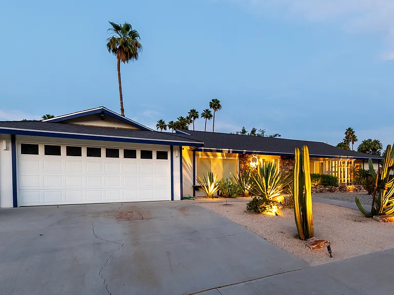 1390 S San Joaquin Dr — Photo 54