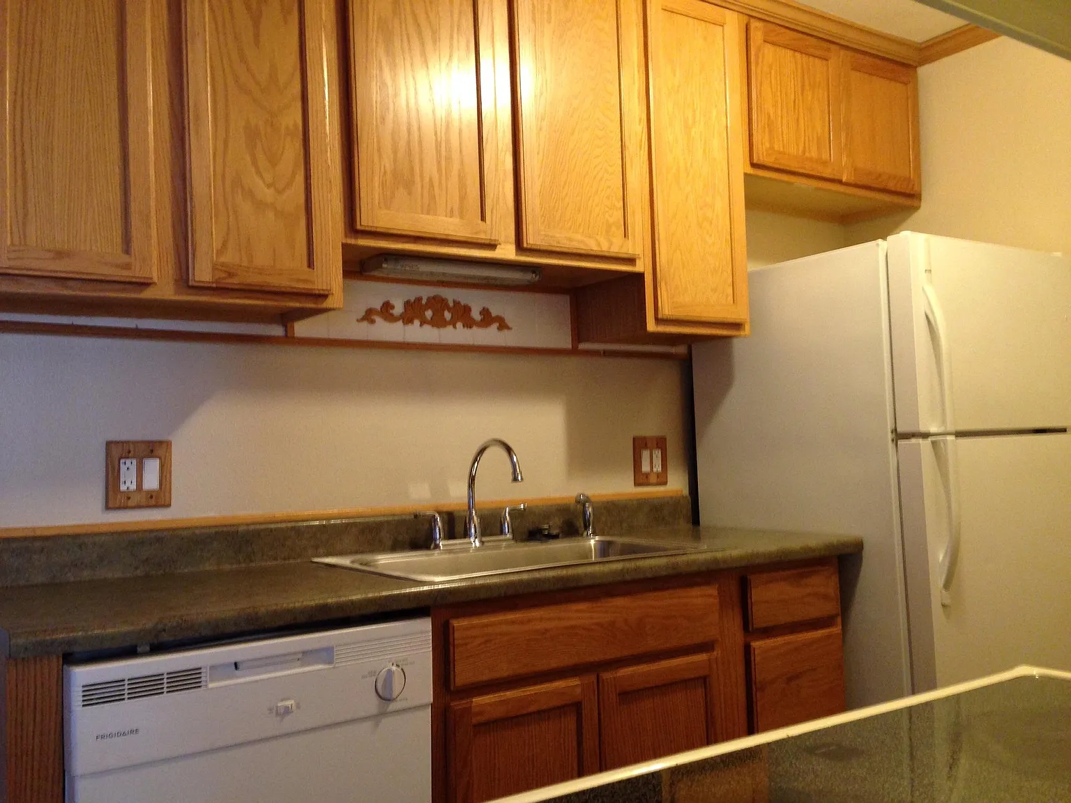 2 bed, 813 sqft, $1,250 — Photo 2