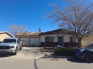 8609 Robby Ave SW, Albuquerque, NM 87121