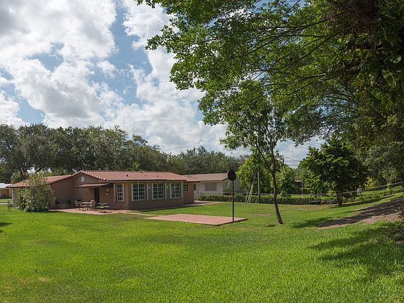 4th image of 13901 Lake Candlewood Ct