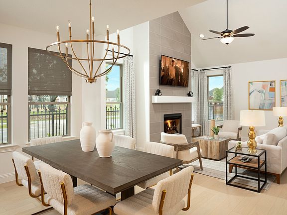 mustang_lakes_kenedy