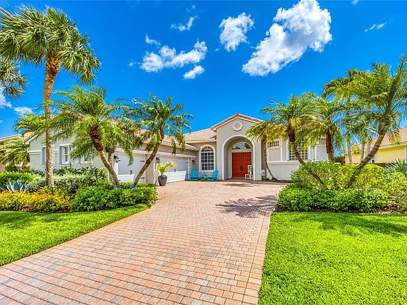 3rd image of 6945 SE Bay Hill Drive