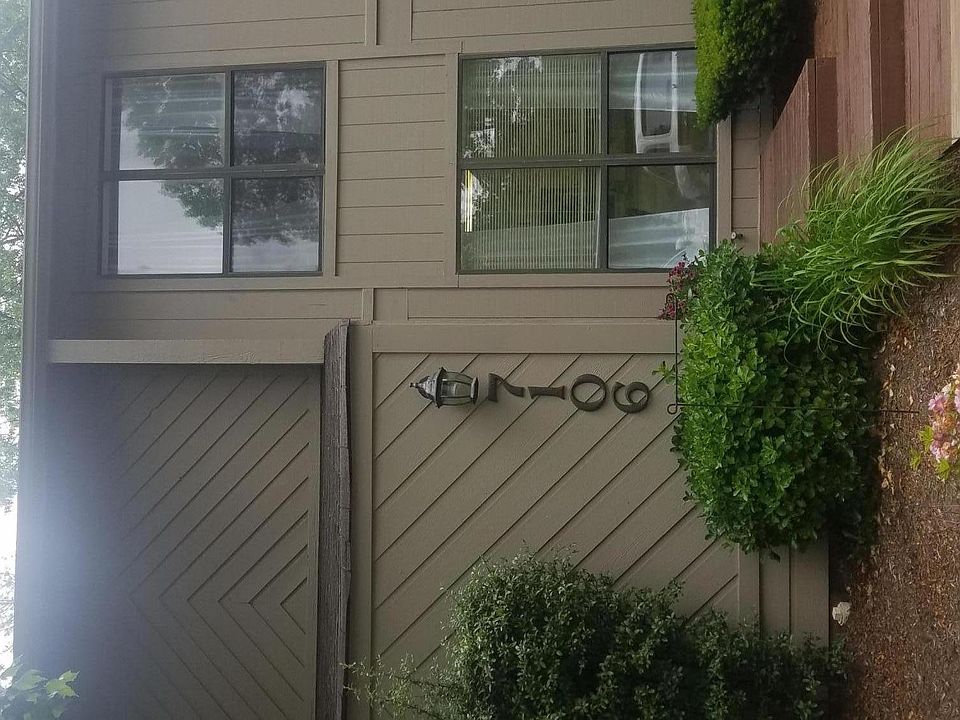 1st image of 7106 Woods Crossing Dr