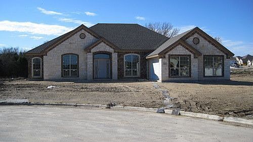 1st image of 1530 Hazelnut Dr