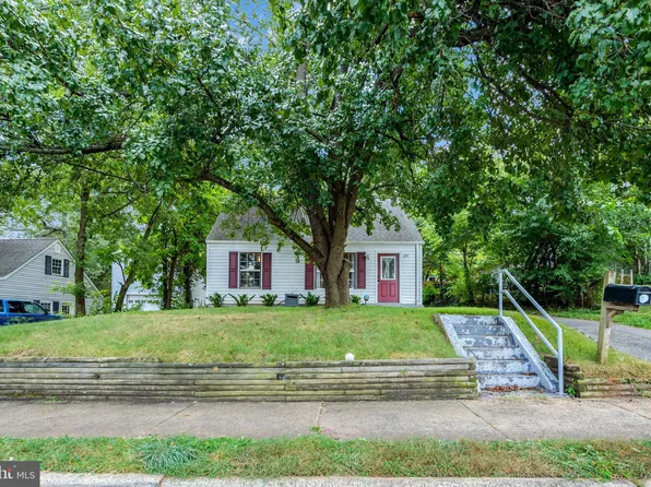 259 Moseby Dr, Manassas Park, VA 20111