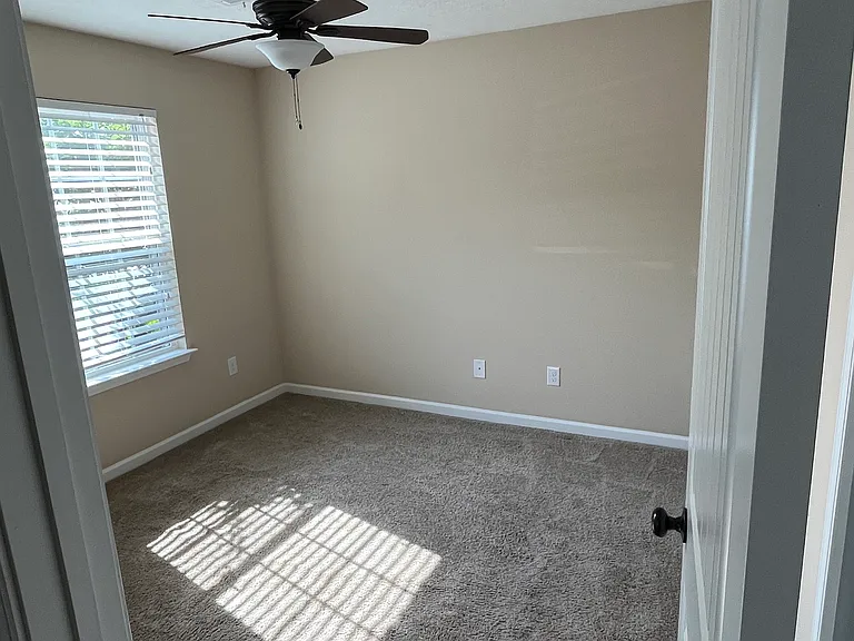 110 Satomi Way — Photo 7
