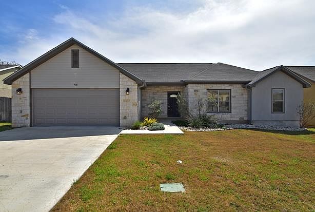 1st image of 719 Englemann Oak Dr